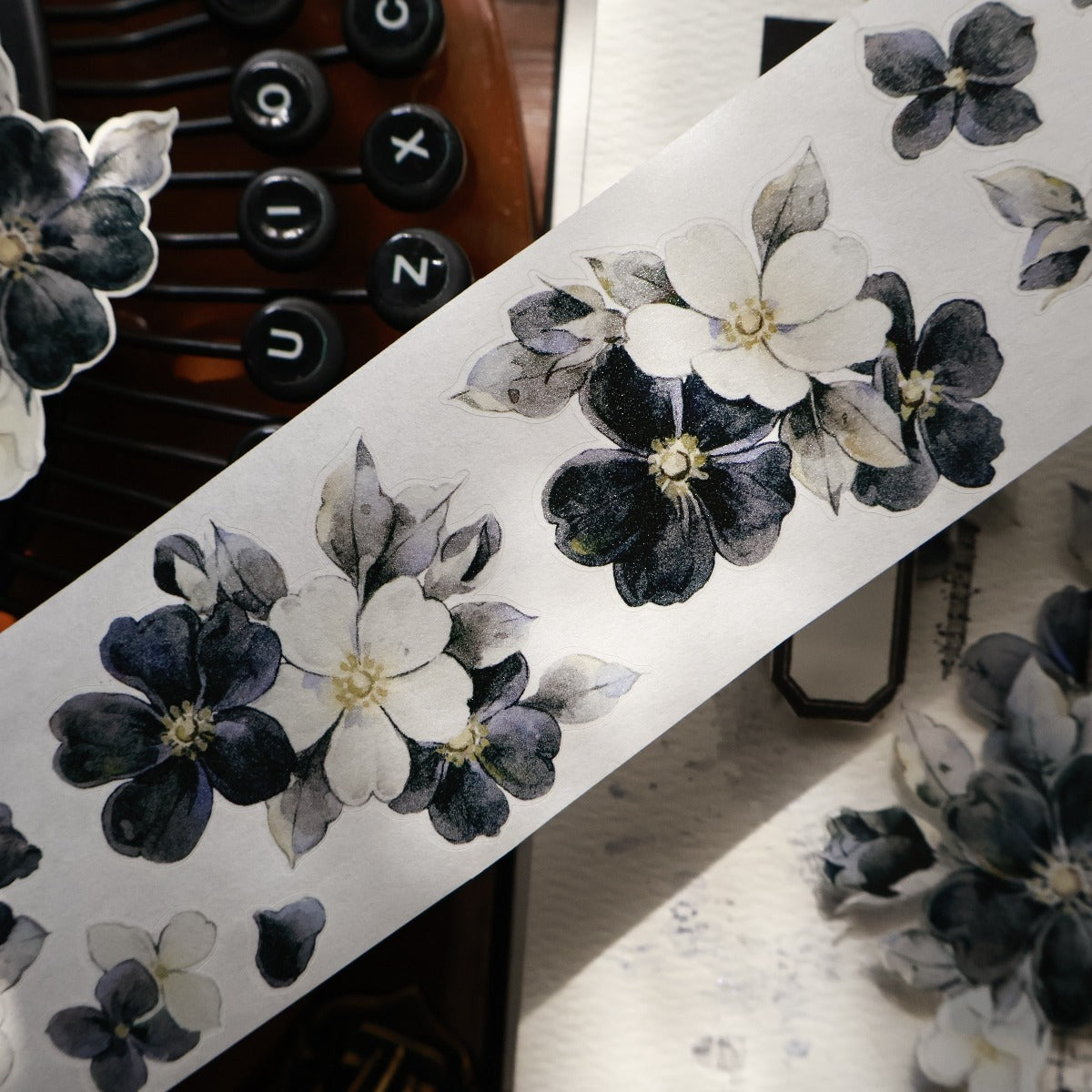 5.5cm*120cm Black and White Narrative Flower Tape