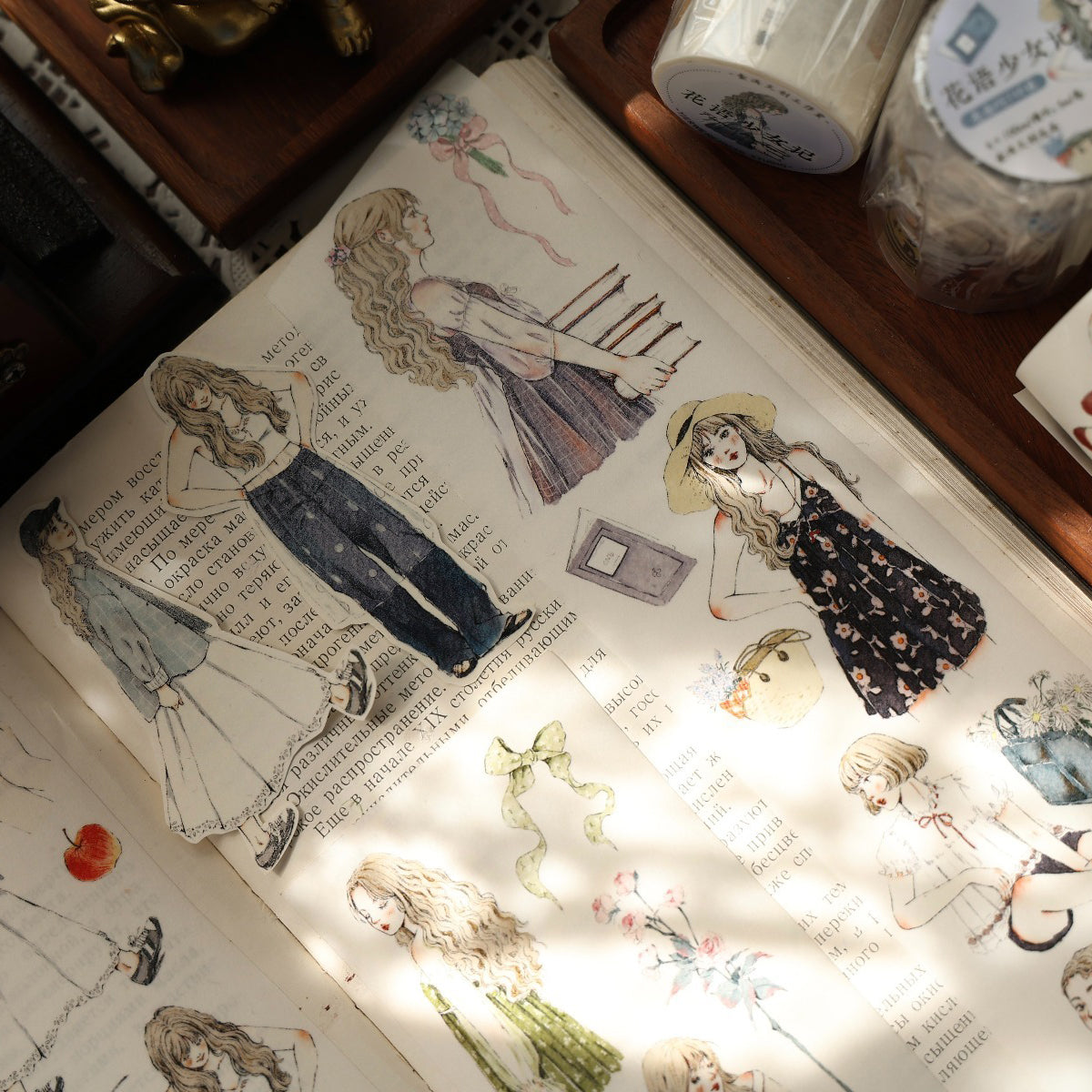 6cm*100cm Die-cutting Floral Maider Character Tape