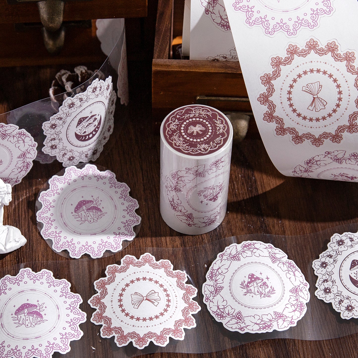 Pre-cut Retro Lace Border Tape