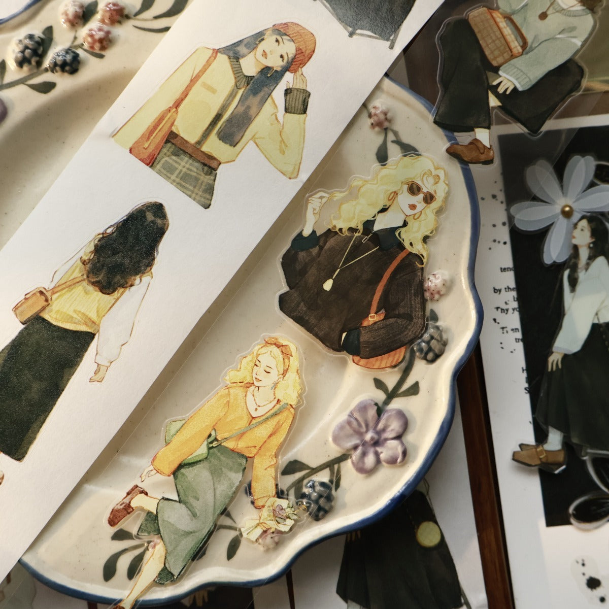 5.5cm*100cm Pre-Cut Retro Girl Tape