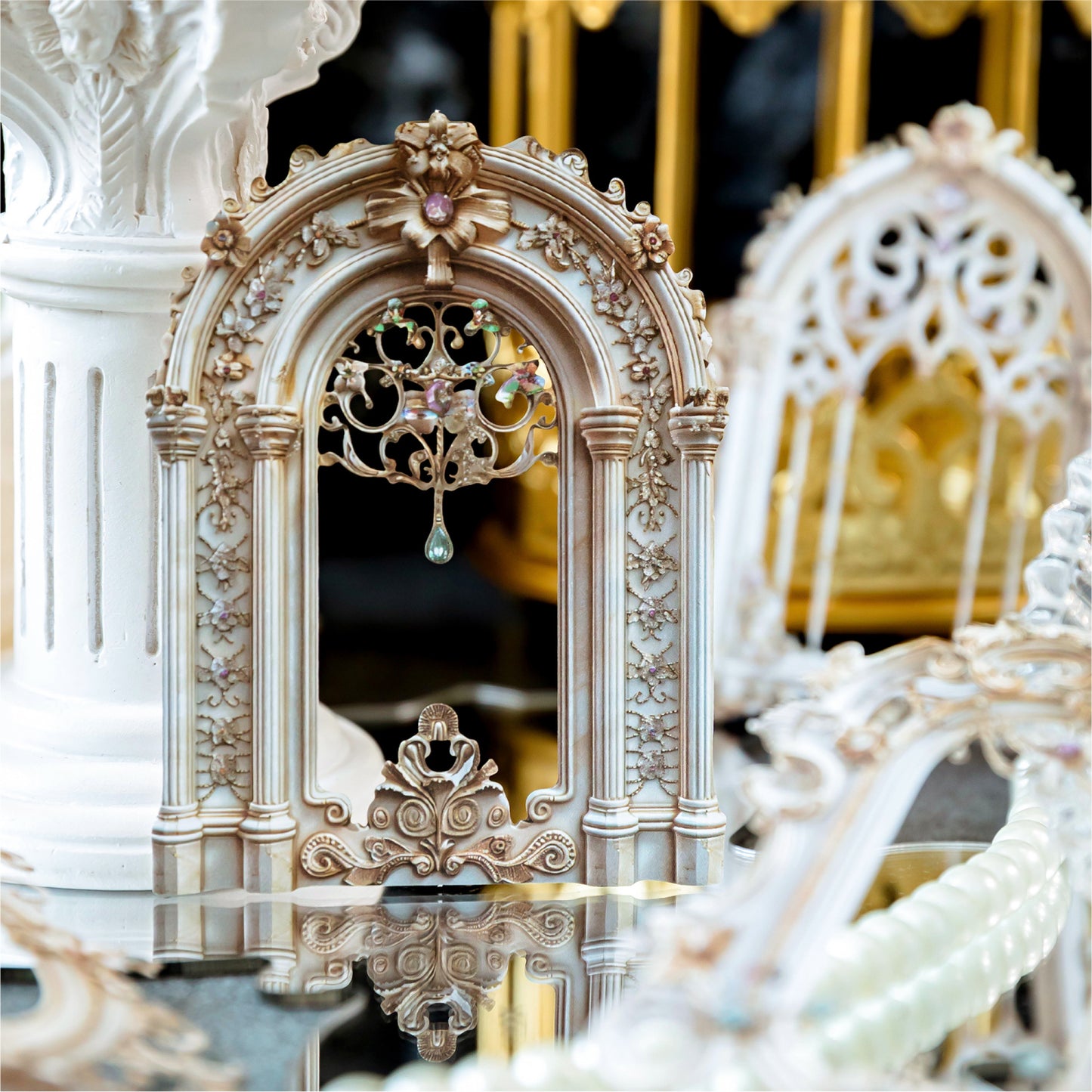 White Gilded Paper 10pcs